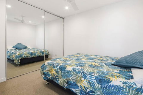 Perfect Haven In Spring Hill 2B1B And Parking - Accommodation Coffs Harbour 3