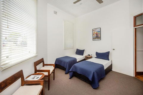 Pier Hotel Coffs Harbour - Accommodation Coffs Harbour 3