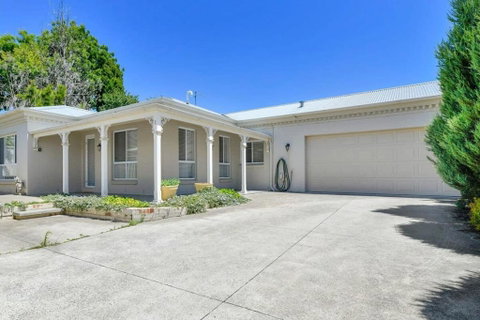 Piper St - CBD, Cosy Escape - Accommodation Coffs Harbour 2