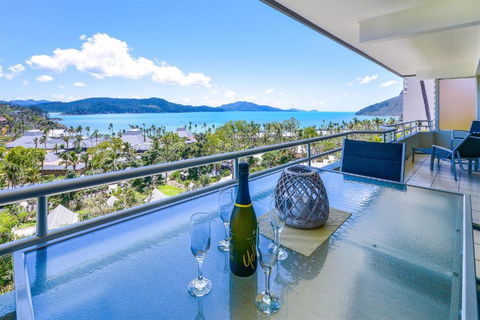 Poinciana Lodges - Ocean Views - Accommodation Coffs Harbour 1