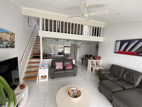 Port Lincoln Marina Waterfront Apartment - Accommodation Coffs Harbour 0