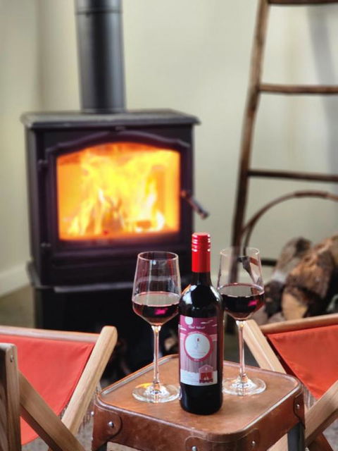 Red Door Collective - RDC Vineyard Estate, Luxury Adult Only Stay - Accommodation Coffs Harbour 2