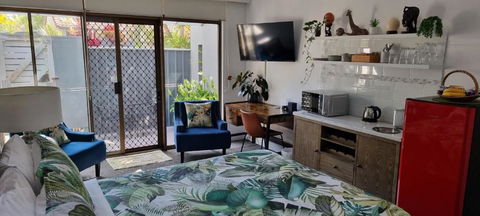 Private Suite Nautilus Beach Front Resort - Accommodation Coffs Harbour 2