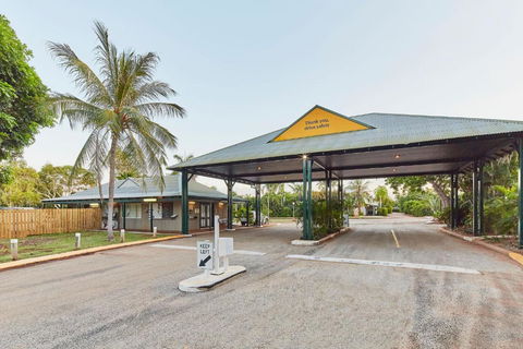 RAC Cable Beach Holiday Park - Accommodation Coffs Harbour 2