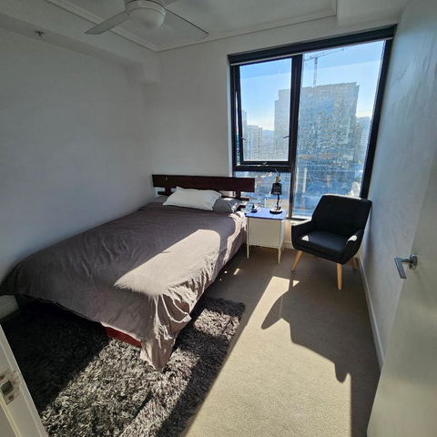 Private Bedroom & Bathroom In Shared Inner Brisbane Apartment - Accommodation Coffs Harbour 2