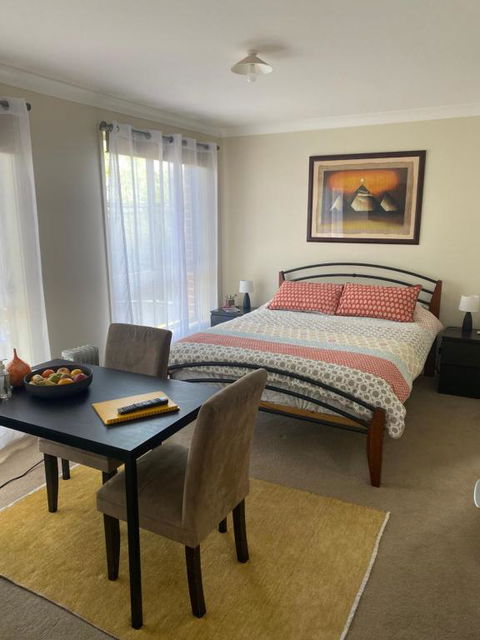 Private Room With Ensuite And Parking Close To Wollongong CBD - Accommodation Coffs Harbour 0