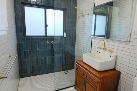 Queen On Randle - Accommodation Coffs Harbour 0