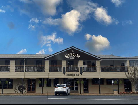 Queensland Hotel - Accommodation Coffs Harbour 1