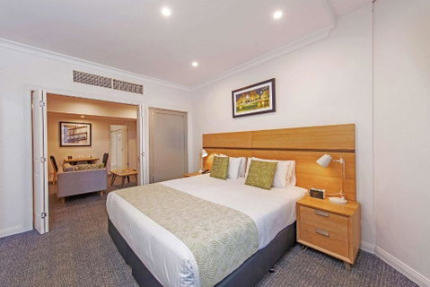Quality Apartments Adelaide Central - Accommodation Coffs Harbour 1