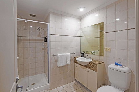 Quality Apartments Adelaide Central - Accommodation Coffs Harbour 3