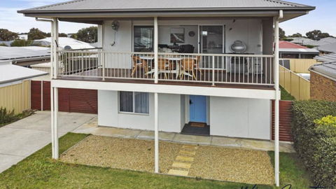 R & R Aldinga Beach By Wine Coast Holidays - Accommodation Coffs Harbour 1