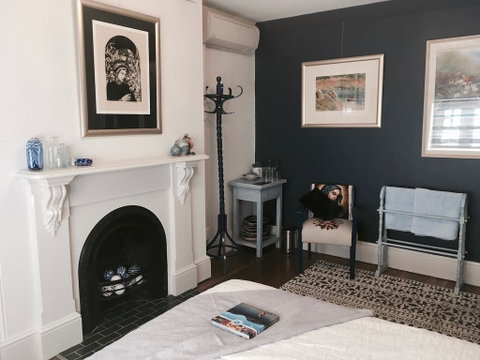 Assemblage Boutique Art B & B - Accommodation Coffs Harbour 2