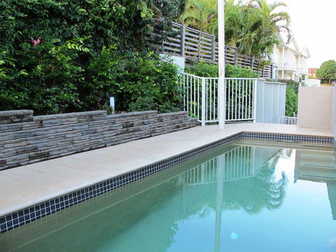 Aston Hill Motor Lodge - Accommodation Coffs Harbour 1