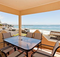 Avalon 2- uninterrupted views- almost on the beach - Accommodation Coffs Harbour