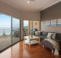 Avoca Heights House /// 4 BDR 2.5 BTH // Direct Ocean Views - Accommodation Coffs Harbour