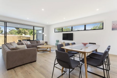 AZURE - ROSEBUD - Accommodation Coffs Harbour 1