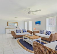 Azure Waters - perfectly positioned with ocean views - Accommodation Coffs Harbour