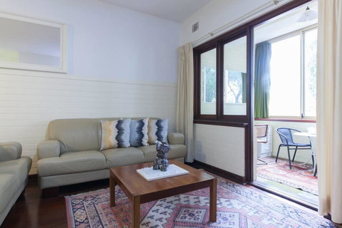 B2 Broadway Abode Close To Swan River, UWA & Hospitals - Accommodation Coffs Harbour 2