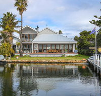 Bancroft Bay Frontage - Accommodation Coffs Harbour