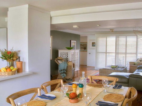 Barefoot' 7/44 Marine Drive - Fabulous Fingal Bay - Accommodation Coffs Harbour 1