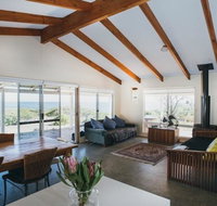 Bay Beach House - Accommodation Coffs Harbour