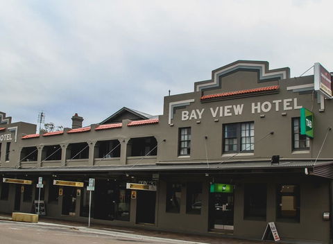 Bayview Hotel - Batemans Bay - Accommodation Coffs Harbour 0