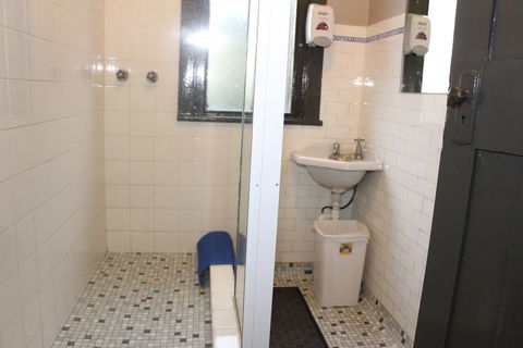 Bayview Hotel - Batemans Bay - Accommodation Coffs Harbour 2