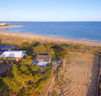 Beach Cottage In The Heart Of Mandurah - Accommodation Coffs Harbour