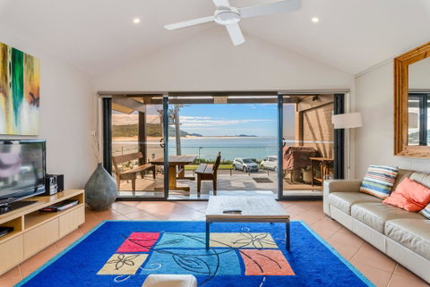 Beach Duplex 72b Marine Dr - Fingal Bay - Accommodation Coffs Harbour 3