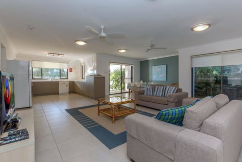 Beach House, Pacific Road, 1/20 - Accommodation Coffs Harbour 2
