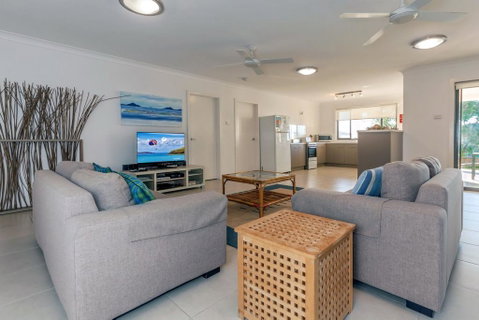 Beach House, Pacific Road, 1/20 - Accommodation Coffs Harbour 1