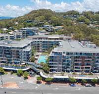 Beach Side Ocean Burleigh Heads 3 bedroom Family Accomodation - Accommodation Coffs Harbour