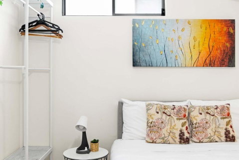 Relaxed Private Double Room In Carramar - Close To Station - Shared Bathroom - Accommodation Coffs Harbour 2