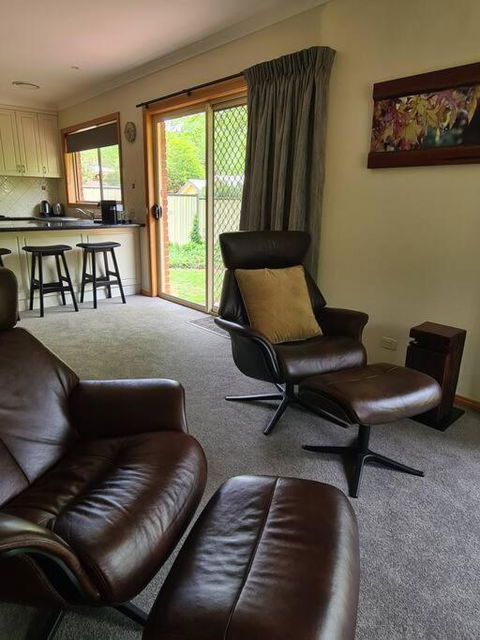REDGUM RETREAT BRIGHT - Luxury Spa Villa - Accommodation Coffs Harbour 0