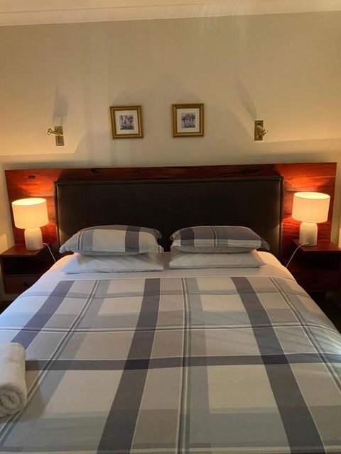 REDGUM RETREAT BRIGHT - Luxury Spa Villa - Accommodation Coffs Harbour 1