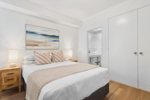 REGL20/11 - Regal In East Perth - Accommodation Coffs Harbour 2
