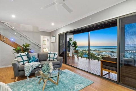 Relax & Daydream At 2 Elementa - Accommodation Coffs Harbour 1