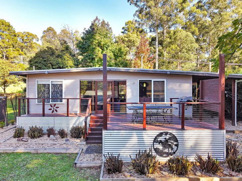 Ren Basera - Accommodation Coffs Harbour 0
