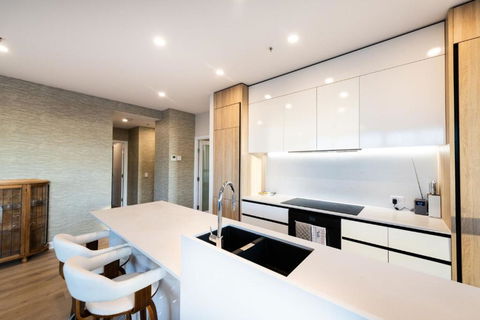 Renai 27 - 2 Bedroom Apt In Manuka - Accommodation Coffs Harbour 3