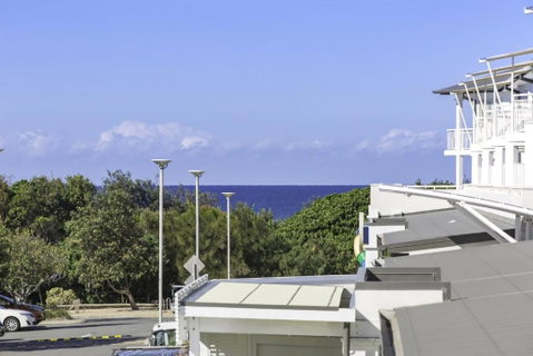 RESORT ON THE BEACH 1219/20 - Accommodation Coffs Harbour 3