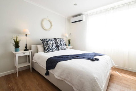 Resort-style Coastal Living With Balcony & Pool - Accommodation Coffs Harbour 1