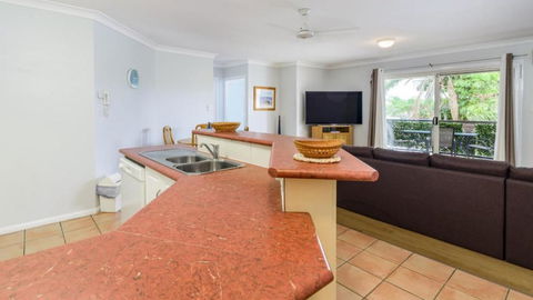 Resort Style Unit Across From The Water - Accommodation Coffs Harbour 2