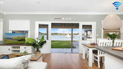 River Shack - Accommodation Coffs Harbour 0