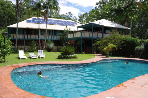 Riviera Bed & Breakfast - Accommodation Coffs Harbour 0
