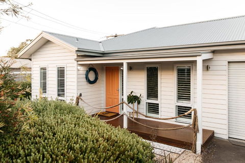 Romantic Retreat In Mornington Peninsula Heartland - Accommodation Coffs Harbour 1