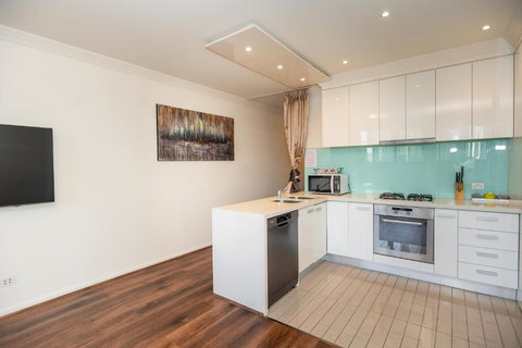 Rome Sky Villa - Accommodation Coffs Harbour 3