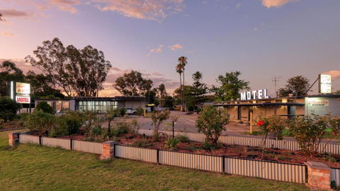 Rose City Motor Inn - Accommodation Coffs Harbour 0