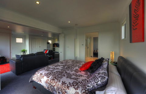 Rosebank Cottage Collection - Accommodation Coffs Harbour 1