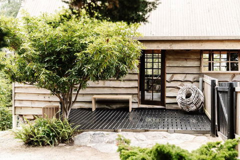 SABI Award Winning Designer Cabin - Accommodation Coffs Harbour 3