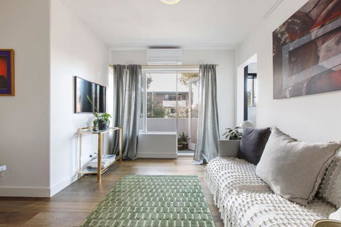 Sage Haven - Laidback St Kilda Beach Living - Accommodation Coffs Harbour 1